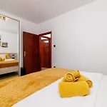 Iva Apartament