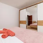 Apartament Iva