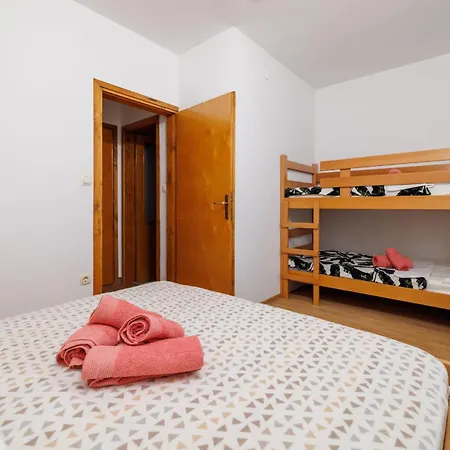 Iva Apartment