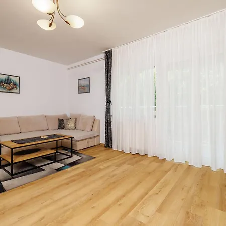 Iva Apartament