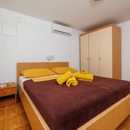Iva Apartment