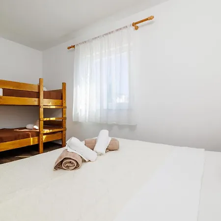 Iva Apartment *