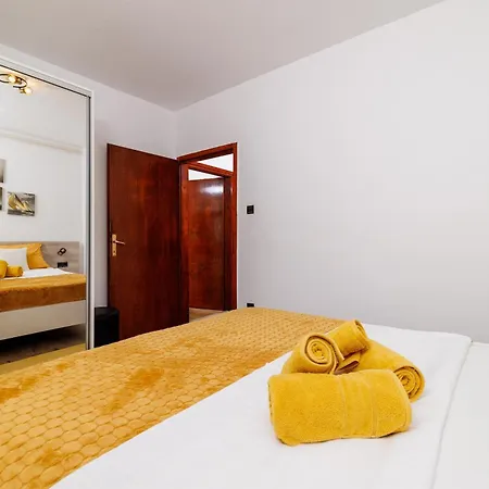 Iva Apartment