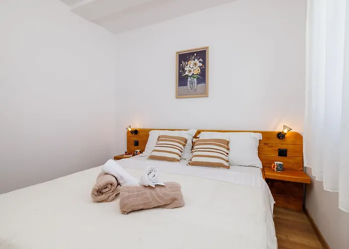 Iva 아파트 크리크베니카